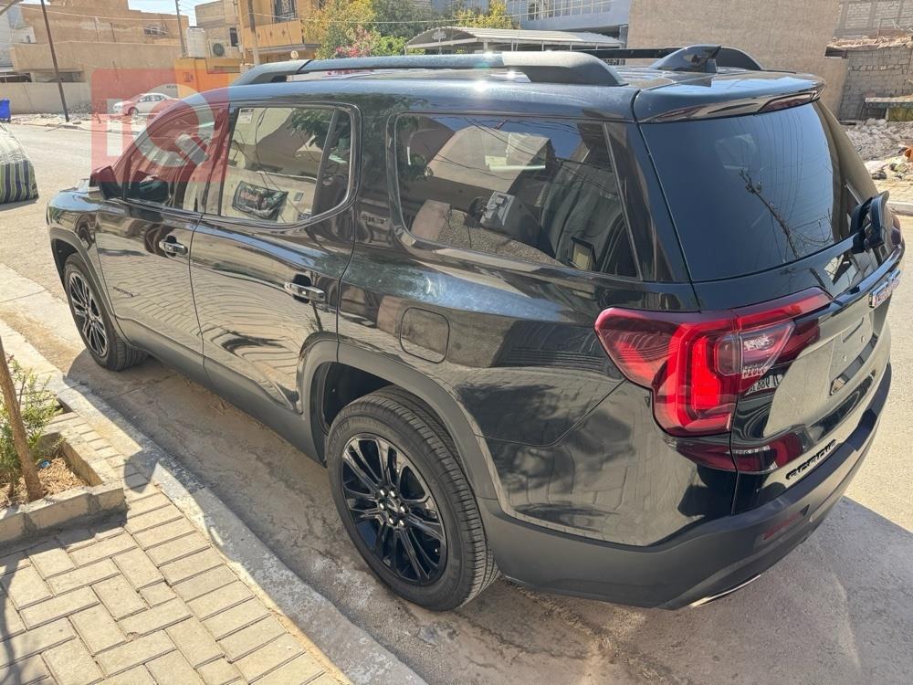 GMC Acadia